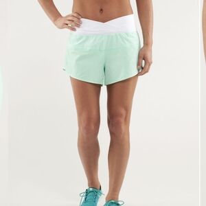 Lululemon Run Pace Womens Shorts Green Size 6